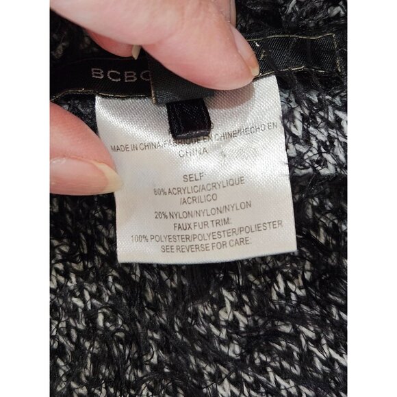 BCBGMAXAZRIA Faux Fur Trim Cardigan Sweater Large Black/Red Aztec Tribal Boho - Picture 9 of 12